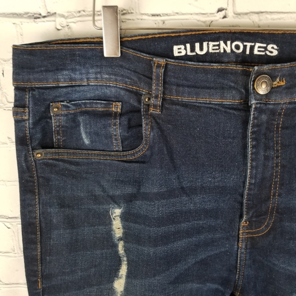 BLUENOTES | Chase skinny distressed jeans - Picture 3 of 6